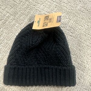 Northeast Outfitters Black Knit Beanie
